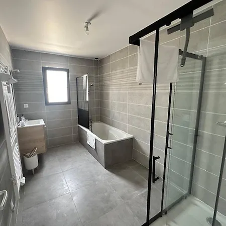 House 60 With 3 Bedrooms Lechaffardcom Lejlighed Satolas-et-Bonce